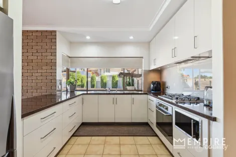 Property photo of 14 Hopkins Way Spearwood WA 6163