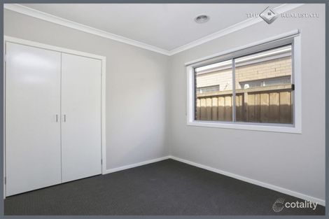 Property photo of 8 Dahlia Crescent Keysborough VIC 3173