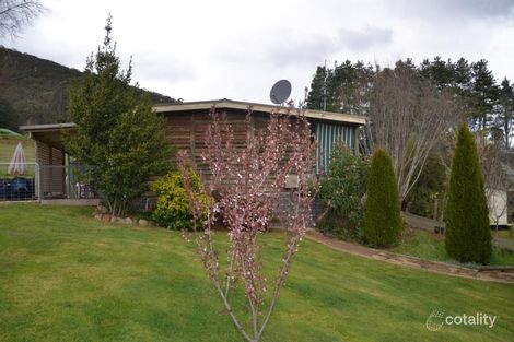 Property photo of 14 Long Tunnel Track Wandiligong VIC 3744