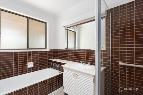 Property photo of 8 Streeton Circuit Mill Park VIC 3082