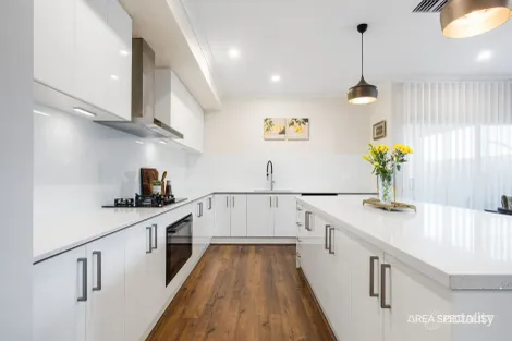 Property photo of 21 Ryebank Avenue Werribee VIC 3030