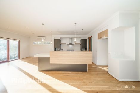 Property photo of 20 Treevalley Drive Doncaster East VIC 3109