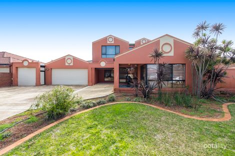 Property photo of 32 Burtonia Place Canning Vale WA 6155