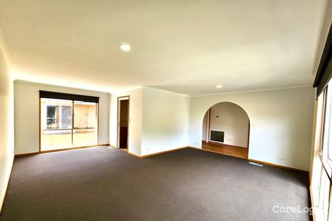 Property photo of 6 Maralee Court Berwick VIC 3806