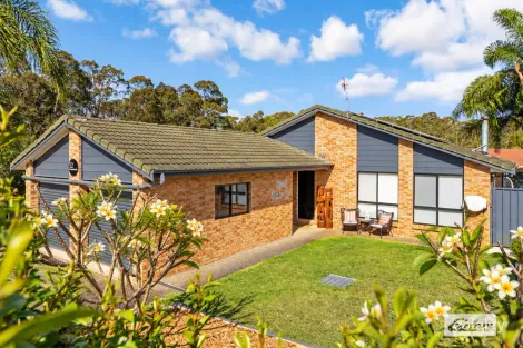Property photo of 52 Thomas Mitchell Crescent Sunshine Bay NSW 2536