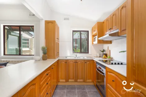 Property photo of 641 Princes Highway Russell Vale NSW 2517