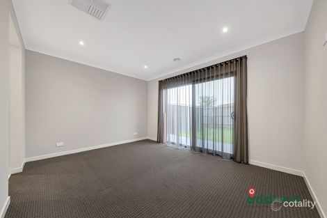 Property photo of 227 Heather Grove Clyde North VIC 3978