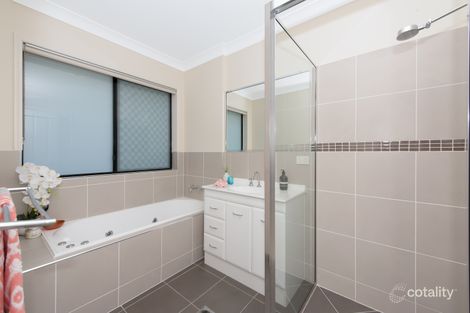 Property photo of 52 Hillock Crescent Bushland Beach QLD 4818