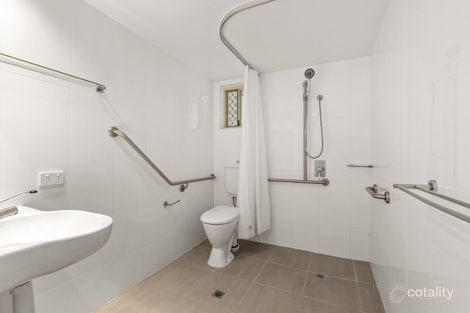 Property photo of 107/85 Deakin Street Kangaroo Point QLD 4169