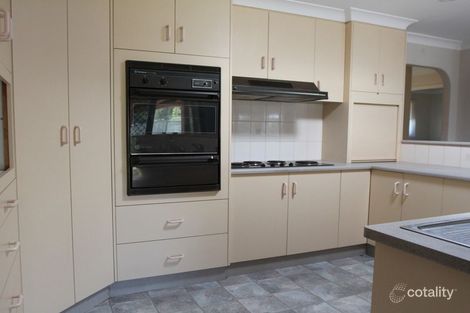 Property photo of 17 Pizzoni Road Glenvale QLD 4350