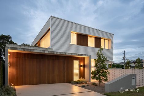 1 Golden Sq, Hendra, QLD 4011