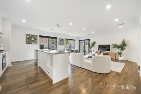 Property photo of 38 Creston Street Point Cook VIC 3030
