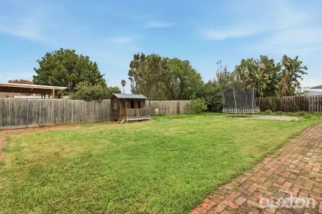 Property photo of 14 Ivan Avenue Edithvale VIC 3196