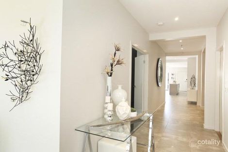 Property photo of 15 Maddingley Road Attwood VIC 3049