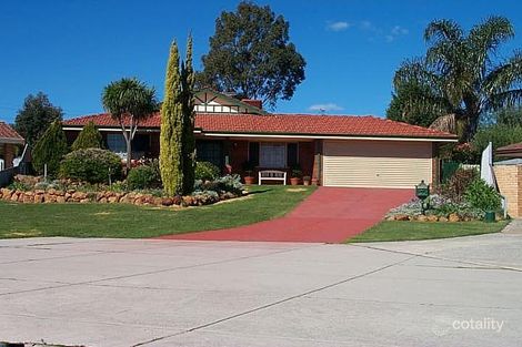 32 Penshurst St, Marangaroo, WA 6064