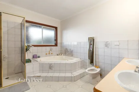 Property photo of 185 Beach Road Mordialloc VIC 3195