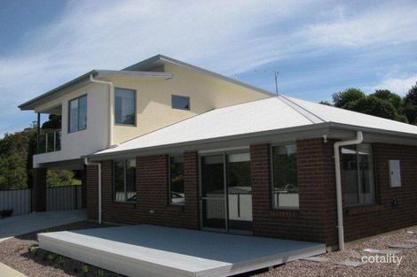 2/70 Gravelly Beach Rd, Blackwall, TAS 7275