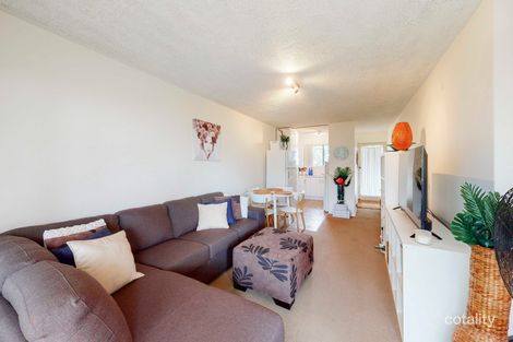 Property photo of 3/224 Marine Parade Labrador QLD 4215