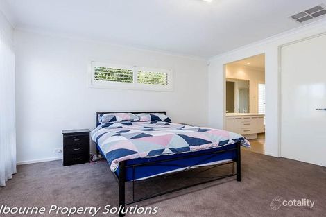 Property photo of 34 De Havilland Circuit Williams Landing VIC 3027