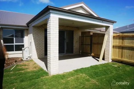 Property photo of 2/15 Moreton Drive Rural View QLD 4740