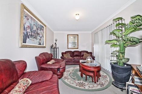 Property photo of 11 Chittering Place Cooloongup WA 6168