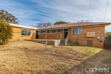 Property photo of 3 Tobin Place Holder ACT 2611