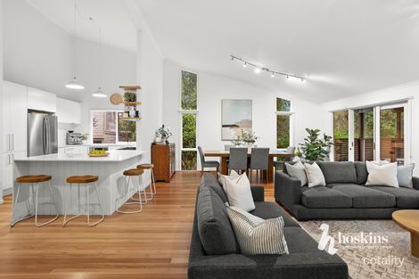 Property photo of 34 Braden Brae Drive Warranwood VIC 3134