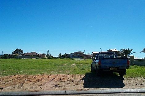 11 Champion Bay Rise, Bluff Point, WA 6530