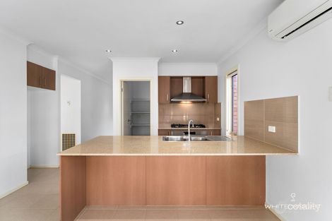 Property photo of 5 Royale Drive Fraser Rise VIC 3336