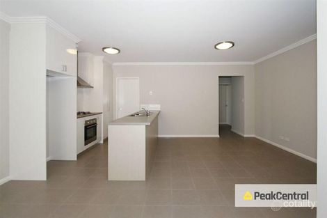Property photo of 1/2 Minori Gardens Yangebup WA 6164