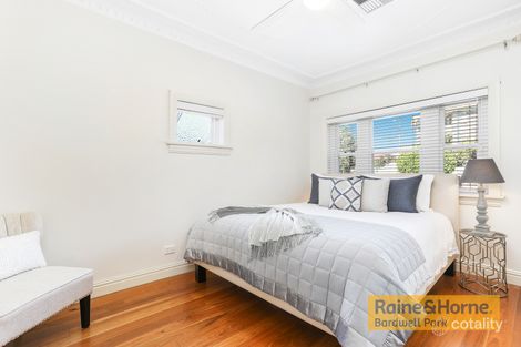 Property photo of 9 Hamel Crescent Earlwood NSW 2206