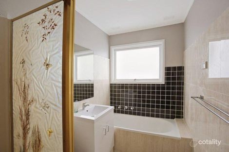 Property photo of 20/60 Greenoaks Avenue Bradbury NSW 2560