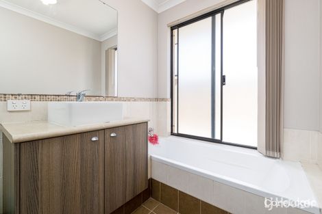 Property photo of 18 Carlingford Court Australind WA 6233