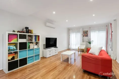 Property photo of 2/3 Melinga Crescent Chadstone VIC 3148