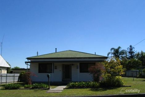 18 East St, Warners Bay, NSW 2282