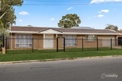 Property photo of 28 Maple Avenue Rostrevor SA 5073