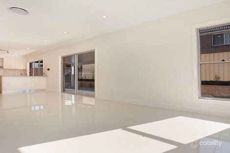 Property photo of 11 Woodside Avenue West Hoxton NSW 2171