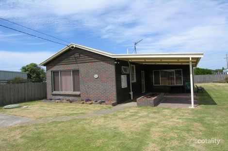 Property photo of 18 Ellen Avenue Seaspray VIC 3851