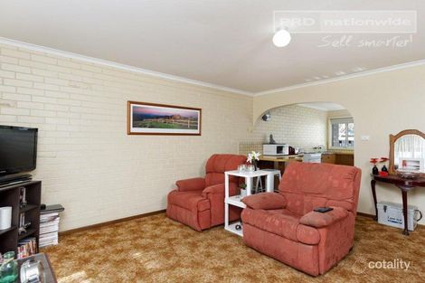 Property photo of 1 Nicholi Crescent Lake Albert NSW 2650