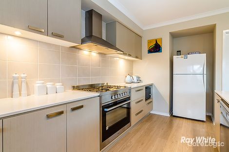 Property photo of 18 Emu Bush Drive Cranbourne West VIC 3977