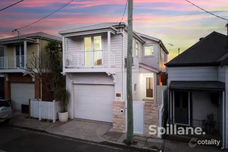 2/79 Scott St, Carrington, NSW 2294