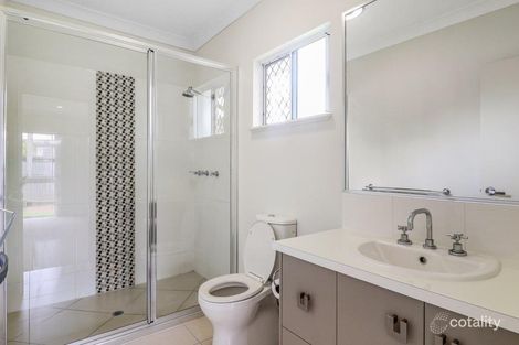 Property photo of 25 Munburra Parade Smithfield QLD 4878