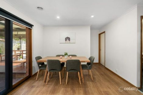 Property photo of 5 Milner Court Cranbourne VIC 3977