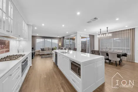 Property photo of 95 Encore Boulevard Cranbourne South VIC 3977