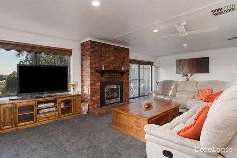 Property photo of 11 Parry Drive Mooroolbark VIC 3138