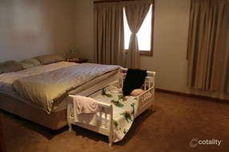 Property photo of 9 Battenberg Close Cecil Hills NSW 2171