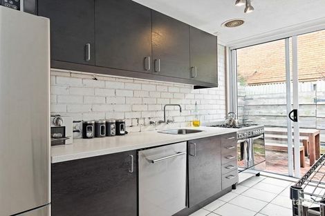 Property photo of 82 Palmerston Crescent South Melbourne VIC 3205