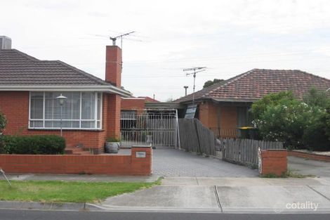 11 Stradbroke Dr, St Albans, VIC 3021