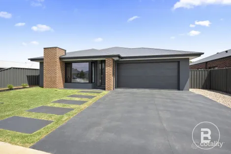 6 Dairy Cres, Maryborough, VIC 3465