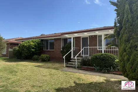 33 Centennial Cl, Armidale, NSW 2350
